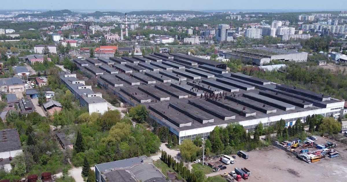 Фото до матеріалу: Реквієм за гігантом: чому Львів проґавив власний Solaris і що вчить кейс ЛАЗу