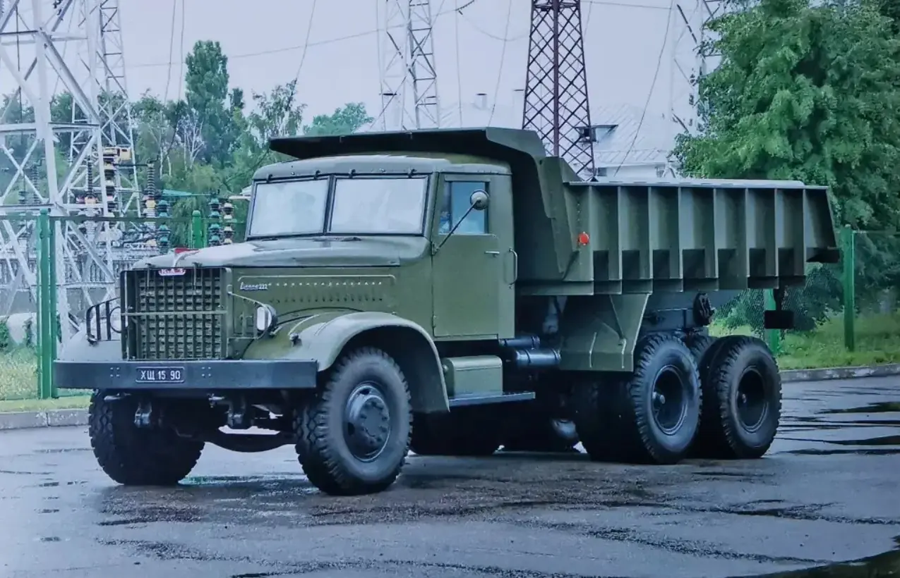 Фото до матеріалу: Кабмін спростив технічний огляд для міжнародних вантажівок: дві перевірки тепер одна