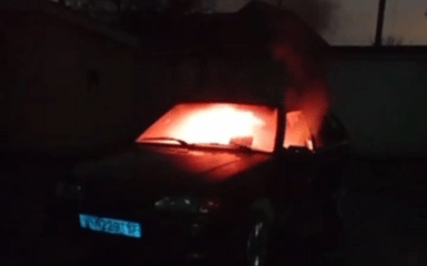 Фото до матеріалу: Партизани знищили поліцейський автомобіль у Чечні: відео диверсії
