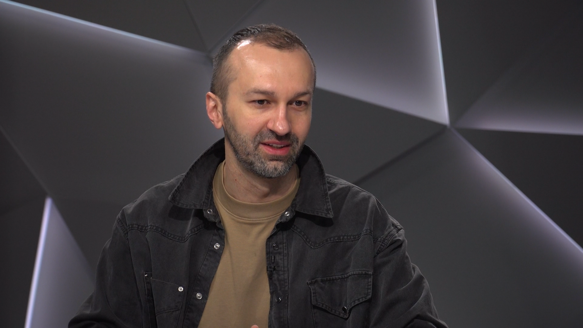 Фото до матеріалу: Сергій Лещенко: Україна має більше козирів, ніж думали Трамп і Путін