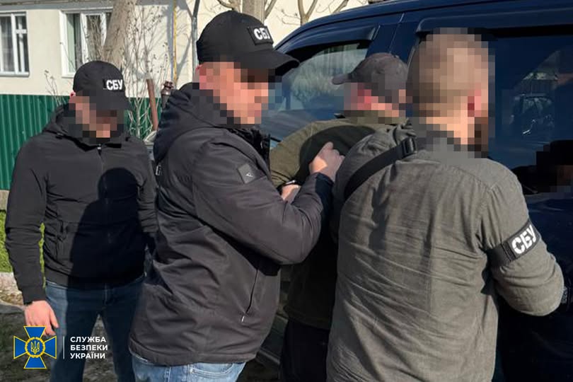 Фото до матеріалу: Чиновник ЦНАПу Івано-Франківська за 70 тисяч гривень обіцяв уникнути штрафу від податкової