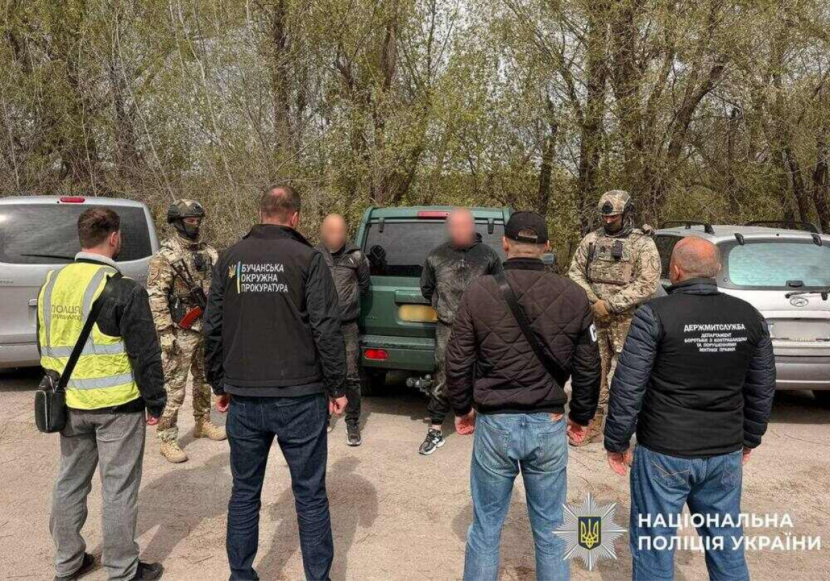 Фото до матеріалу: На Київщині викрили схему продажу гуманітарних авто для ЗСУ