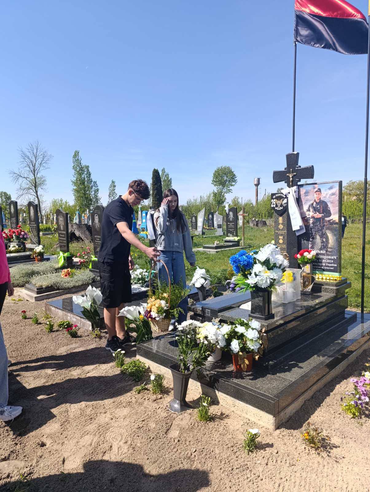 Фото до матеріалу: У селі Дуліби вшанували пам'ять захисника Сергія Касьяна