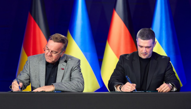 Фото до матеріалу: Федоров і Пісторіус підписали угоду про створення спільної програми оборонних технологій