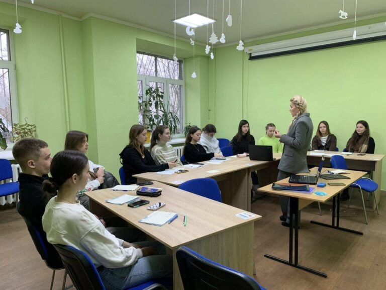 Фото до матеріалу: Запрошення на НМТ-2026: де його знайти та коли він надійде