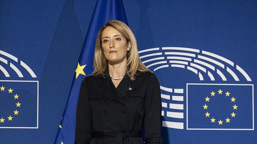 Фото до матеріалу: Президентка Європарламенту відклала візит до Румунії через політичну кризу