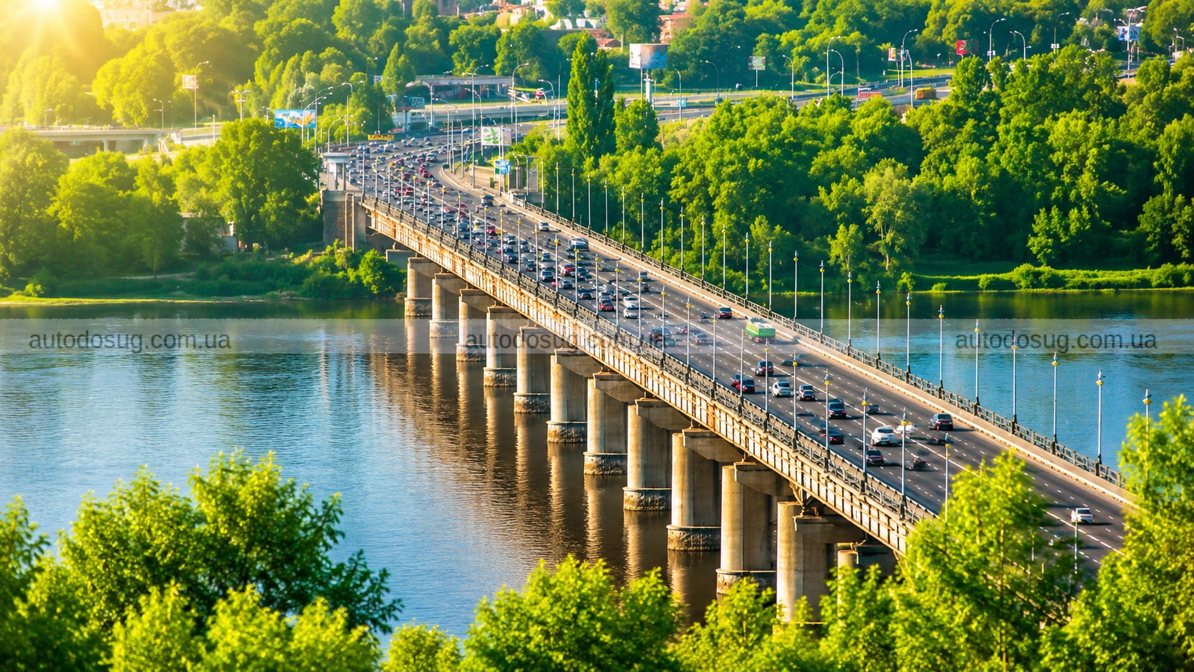 Фото до матеріалу: Міст Патона знову обмежує рух і ставить Київ у затори