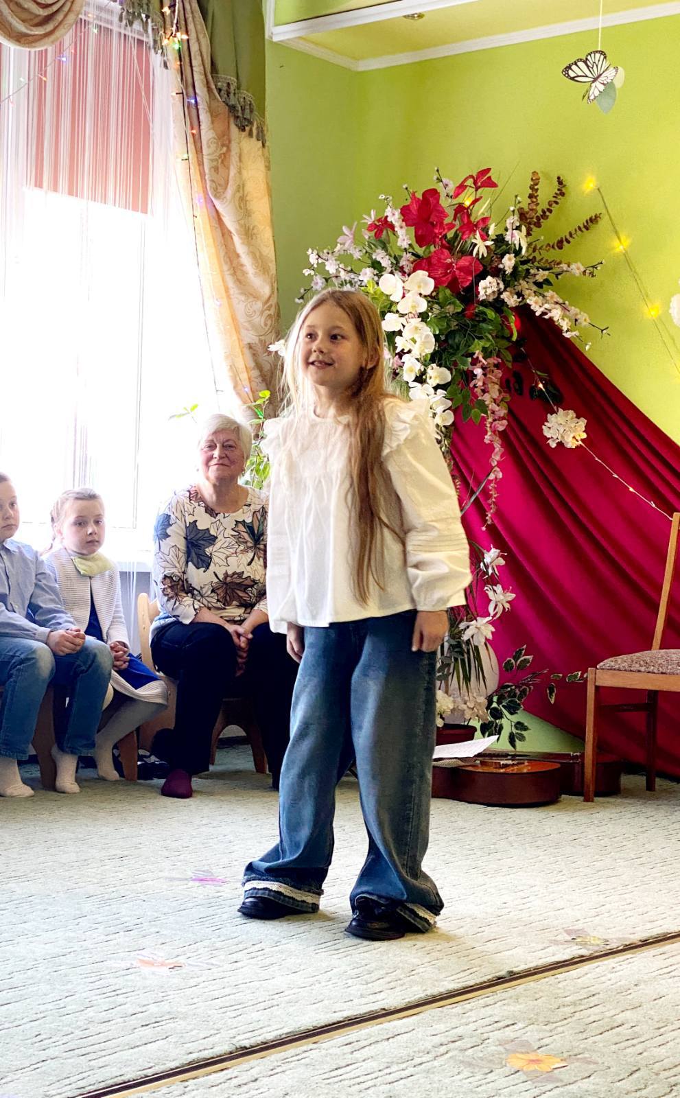 Фото до матеріалу: Юні музиканти Демидівщини зіграли концерт для вихованців дитсадка «Сонечко»