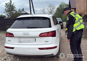 Фото до матеріалу: У Львівському районі чоловік вистрілив у автомобіль супротивника