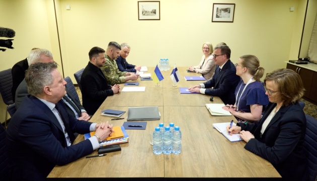 Фото до матеріалу: Зеленський обговорив із прем’єром Фінляндії посилення ППО