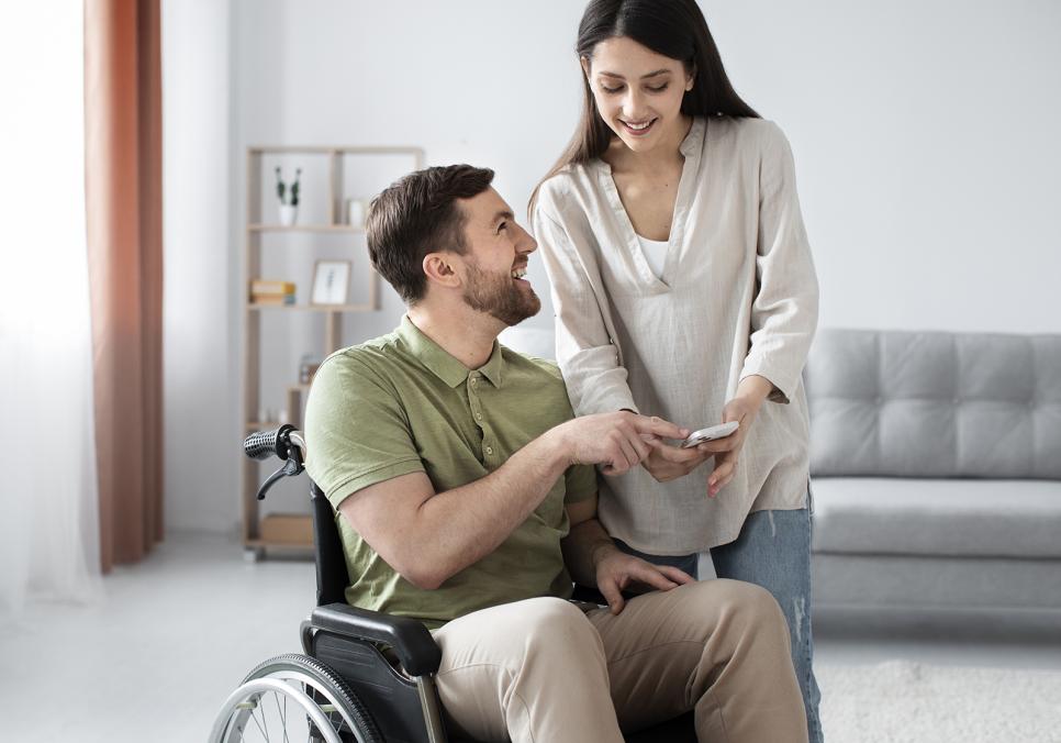 Фото до матеріалу: Поля і Тарас: зустріч у коридорі лікарні повернула їх до юності