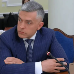 Фото до матеріалу: Папа Римський Лев XIV не зміг змінити дані в американському банку: операторка кинула слухавку