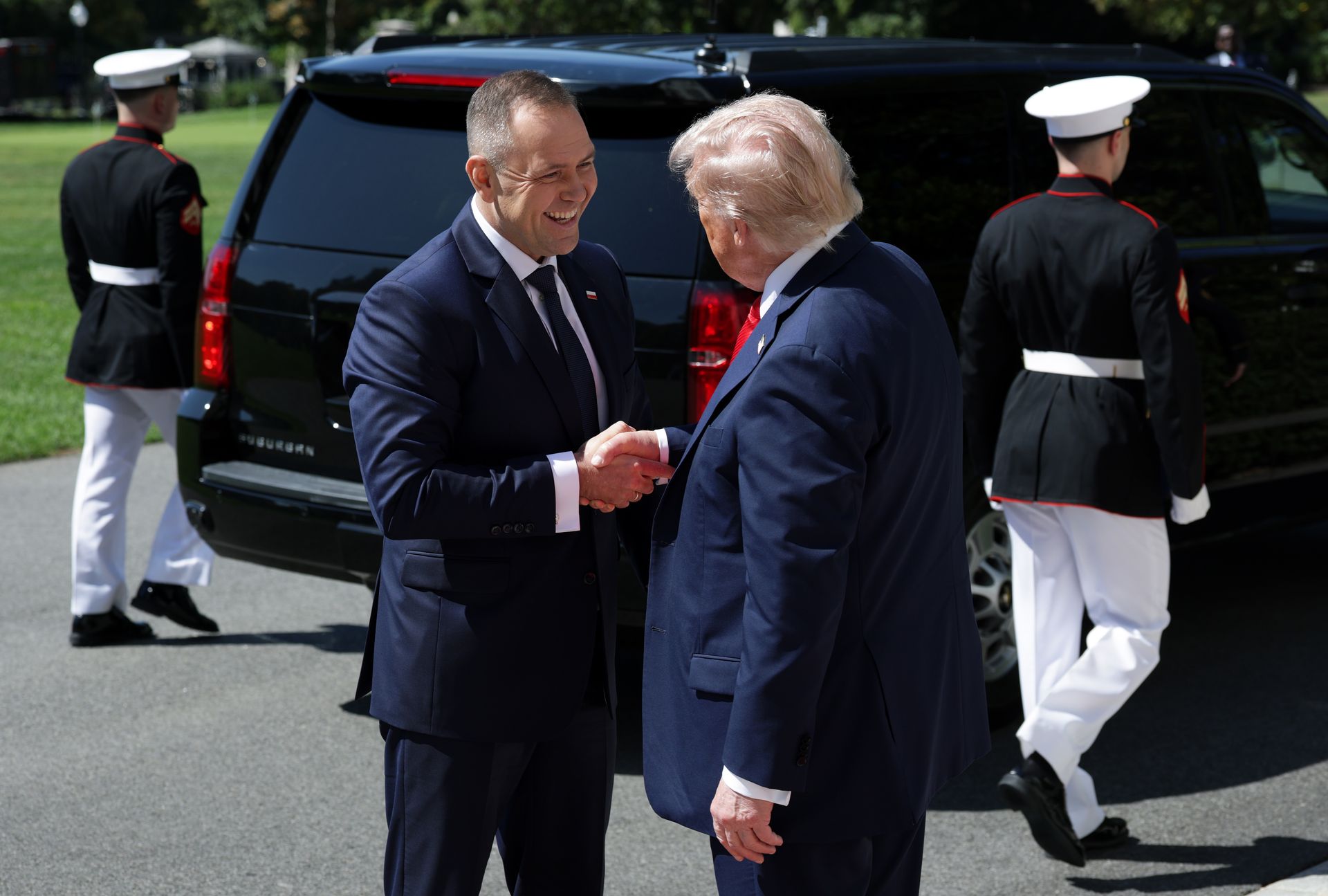 Фото до матеріалу: Трамп погрожує вивести війська з Німеччини та перекинути їх до Польщі