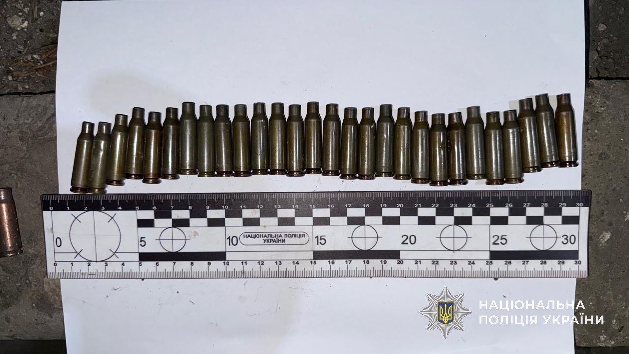 Фото до матеріалу: У Шахтарському затримали бійців «Вовків Да Вінчі» за викрадення та обстріл магазину
