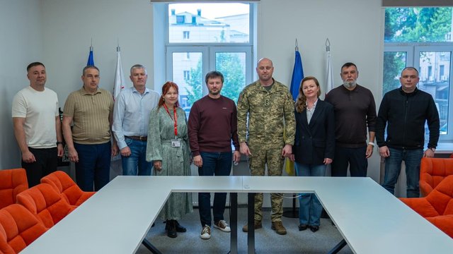 Фото до матеріалу: УЧХ та Генштаб ЗСУ підписали меморандум про співпрацю у сфері цивільно-військового співробітництва