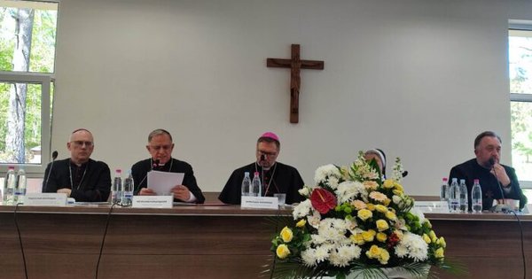 Фото до матеріалу: У Брюховичах почалася асамблея настоятелів УГКЦ і РКЦ: «Слово, яке єднає»