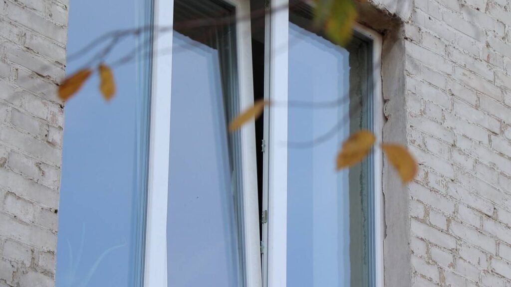 Фото до матеріалу: Наслідки ракетної атаки на Черкащині: пошкоджено майно підприємств, поранених немає