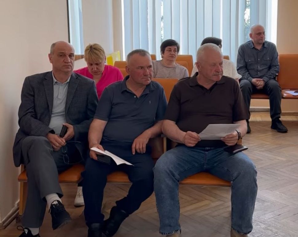 Фото до матеріалу: 84 питання на сесії: як зміни бюджету та земельні рішення вплинуть на Стару Вижівку