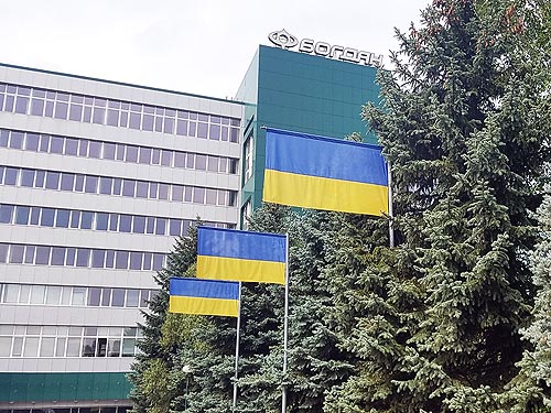 Фото до матеріалу: Завод «Богдан» у Черкасах пройшов важкий шлях до відновлення виробництва