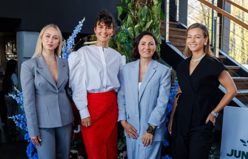 Фото до матеріалу: Сила бути першою: про що говорили на Connecting Women
