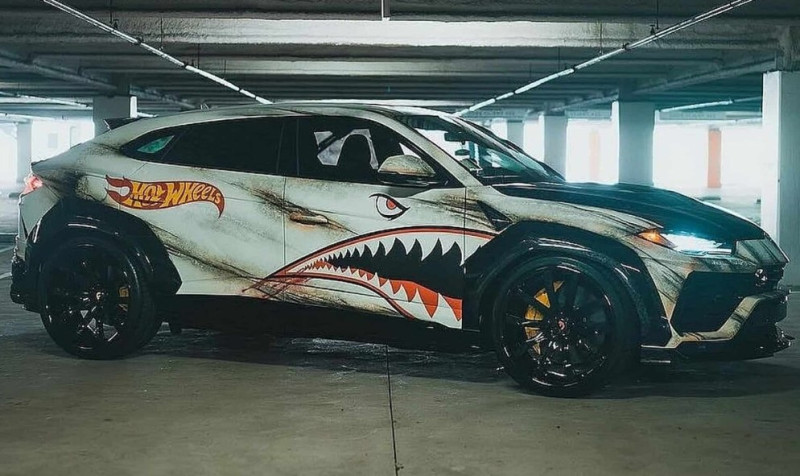 Фото до матеріалу: Lamborghini Urus у стилі Hot Wheels: 1016 Industries створила справжню дитячу іграшку для дорослих
