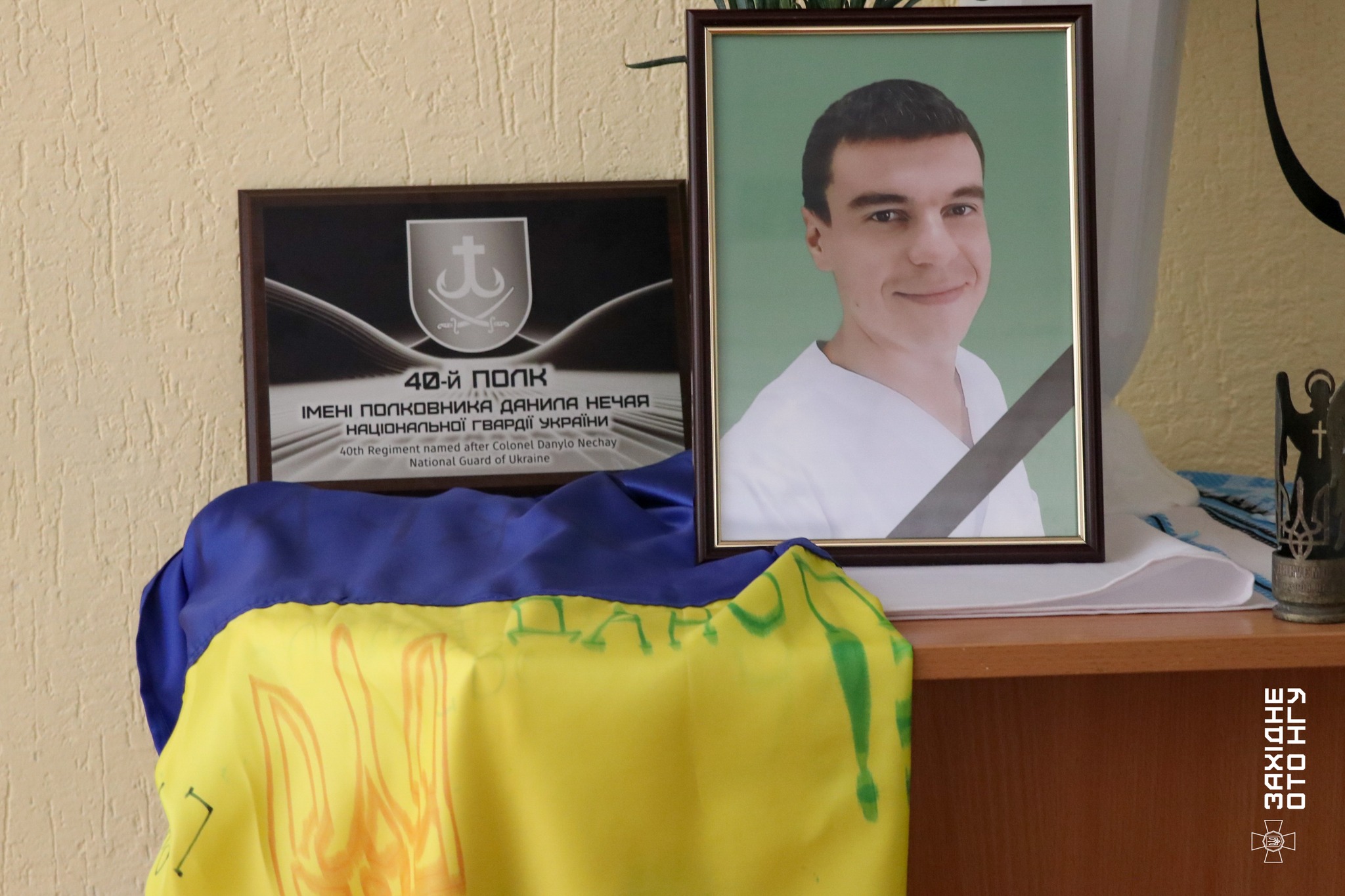 Фото до матеріалу: У Вінниці відкрили куточок пам'яті загиблого офіцера НГУ Андрія Токарчука