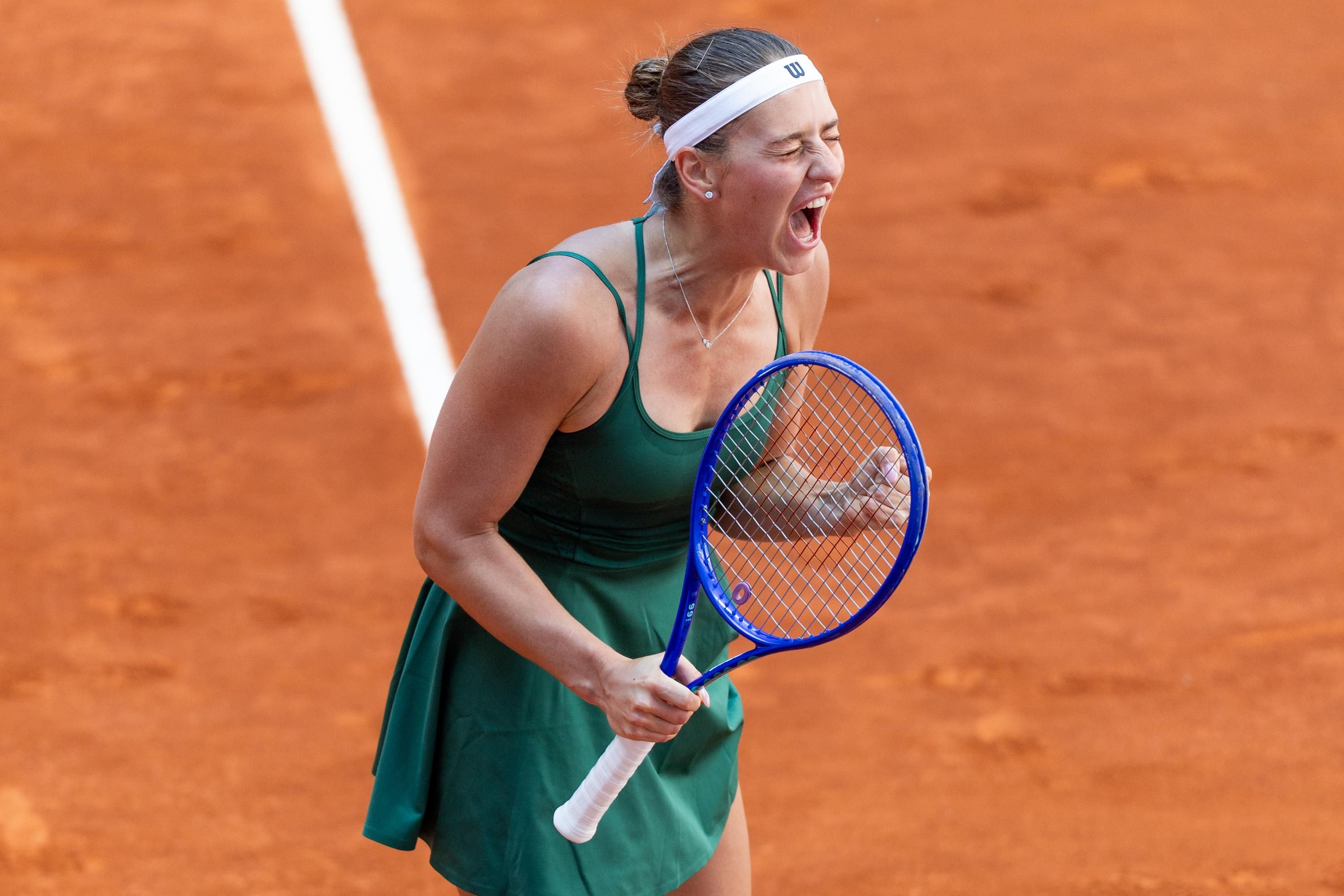 Фото до матеріалу: Марта Костюк вийшла до 1/8 фіналу WTA у Мадриді: розгром Пегули