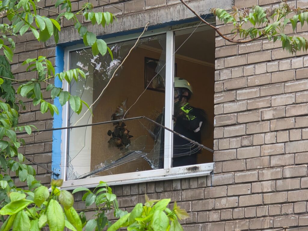 Фото до матеріалу: Вороже обстріл у Вознесенському районі: пошкоджено 12 житлових будинків