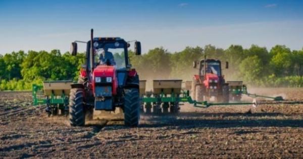 Фото до матеріалу: Аграрії Львівщини розпочали посів ярих культур: очікується збільшення площ на 2%