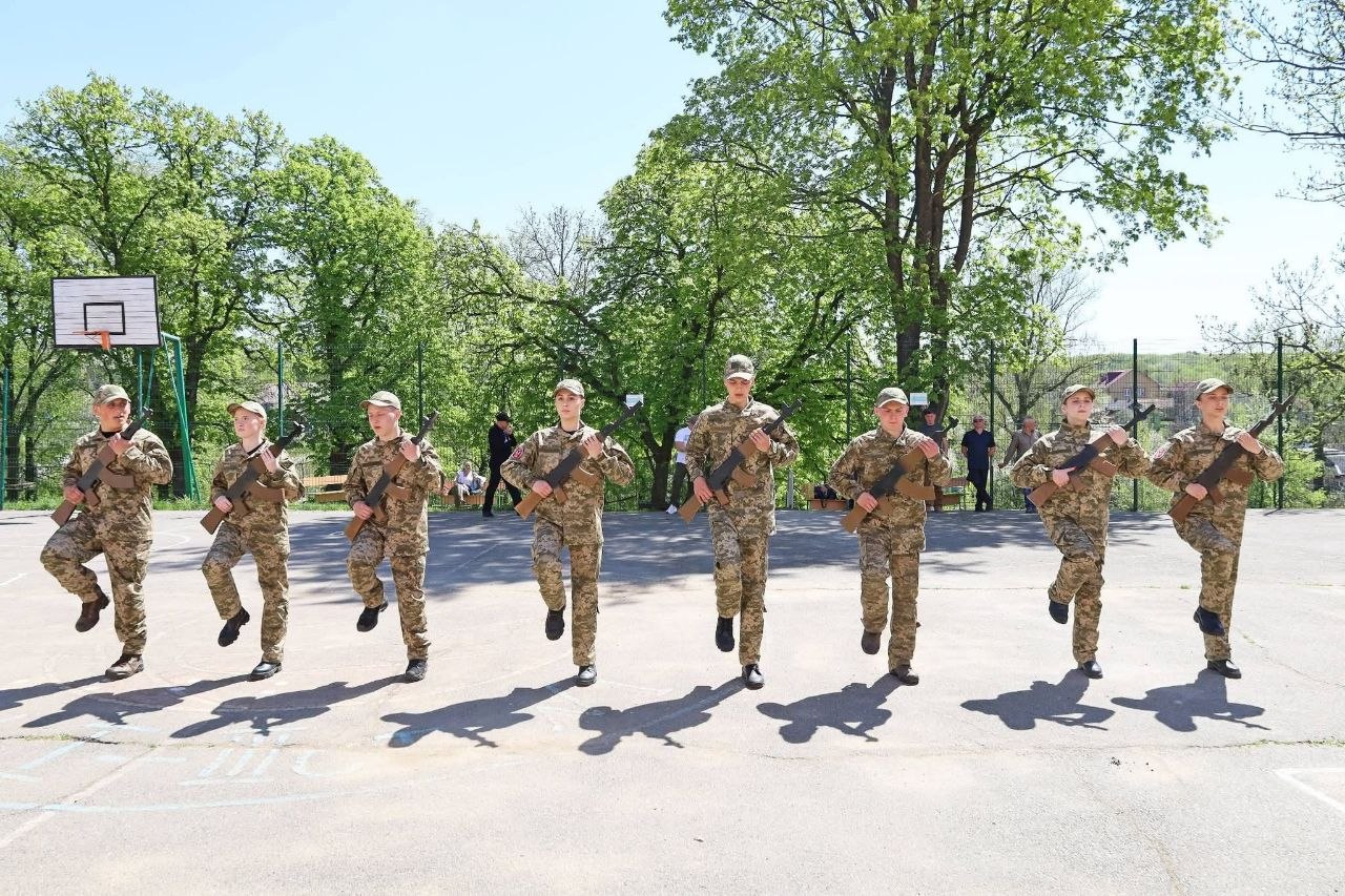 Фото до матеріалу: У Жмеринці відзначили учасників гри «Сокіл. Джура»: молодь, що готує майбутнє