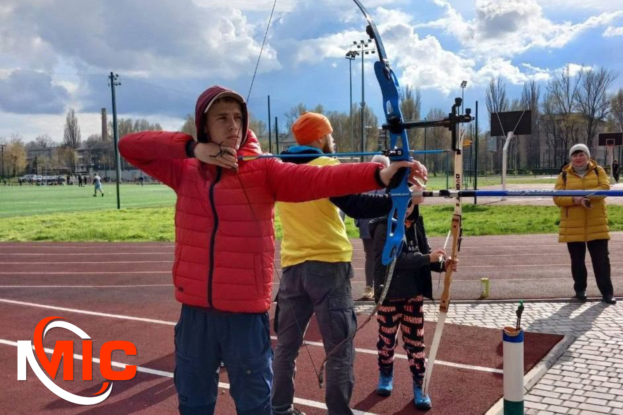 Фото до матеріалу: У Кам'янському стартував масовий спорт: за перший місяць програми долучилися тисячі мешканців