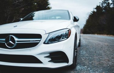 Фото до матеріалу: Mercedes-Benz відкликає 144 тисячі авто у США через збої в електроніці