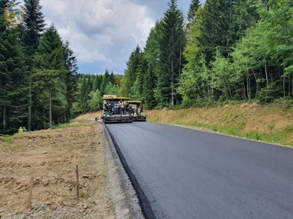 Фото до матеріалу: На Львівщині триває ремонт дороги Східниця
