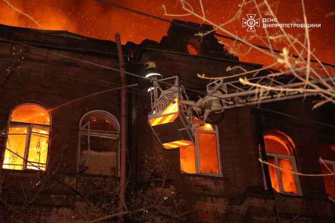 Фото до матеріалу: Наслідки масованої атаки РФ на Україну: 16 загиблих, понад 120 поранених