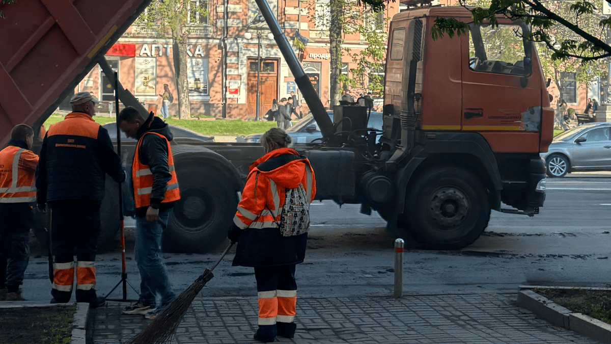 Фото до матеріалу: У Києві на два дні частково перекриють Берестейський проспект: деталі