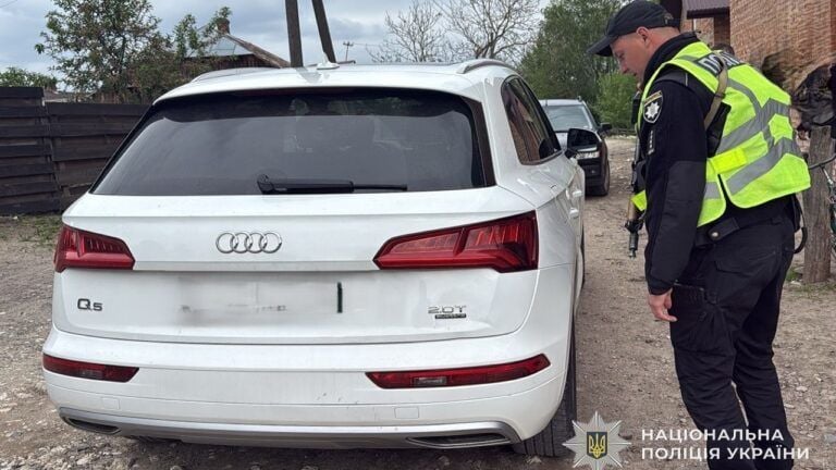 Фото до матеріалу: Чоловік вистрілив у автомобіль опонента: на Львівщині затримали стрільця
