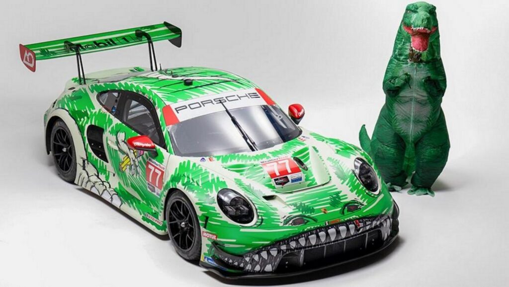 Фото до матеріалу: Логотип Apple повернувся на Porsche: ретро-гоночний автомобіль 963 у стилі 1980-х