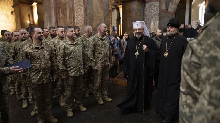 Фото до матеріалу: Головнокомандувач ЗСУ Олександр Сирський привітав Патріарха Святослава з днем народження