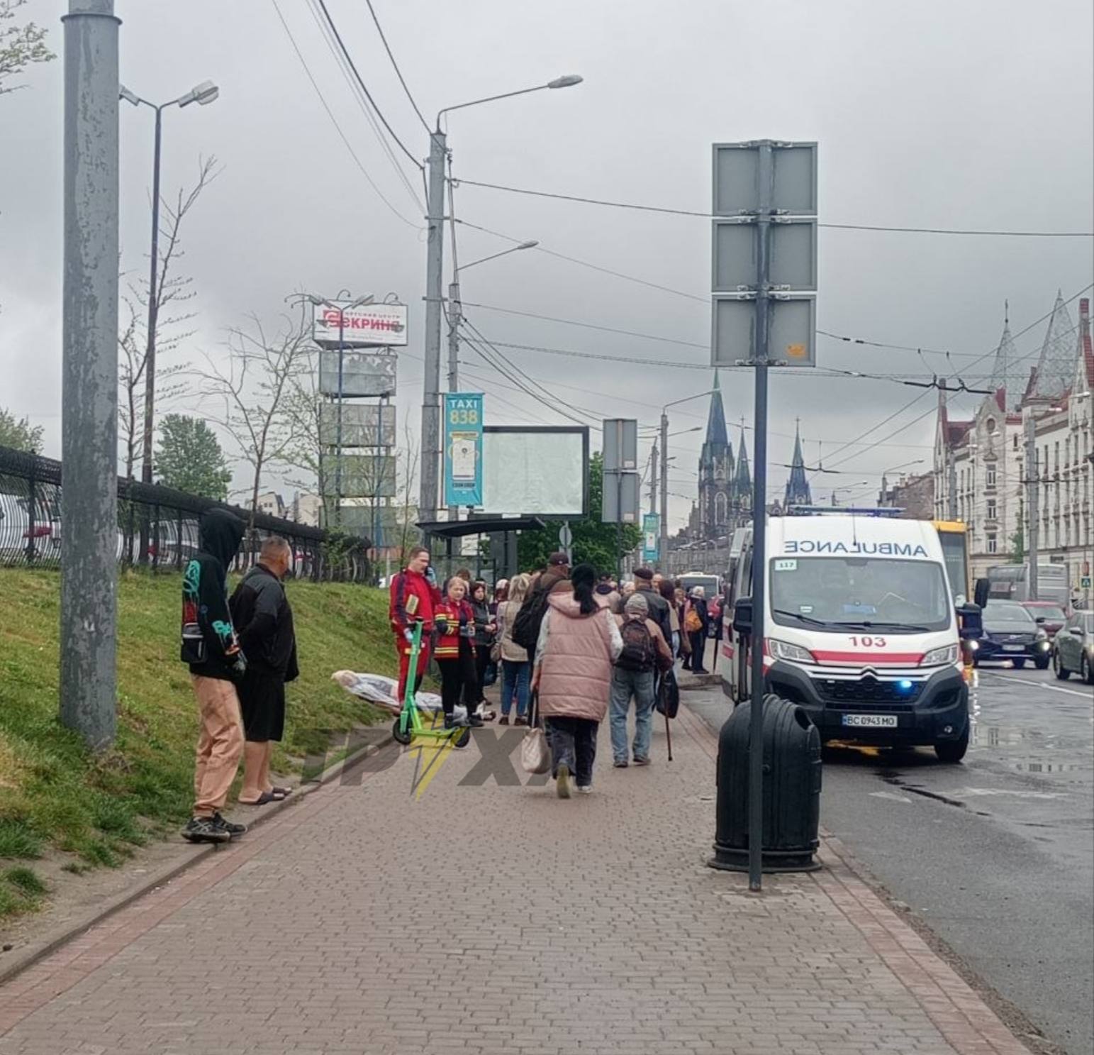 Фото до матеріалу: У Львові біля ТЦ «Скриня» помер чоловік: деталі події
