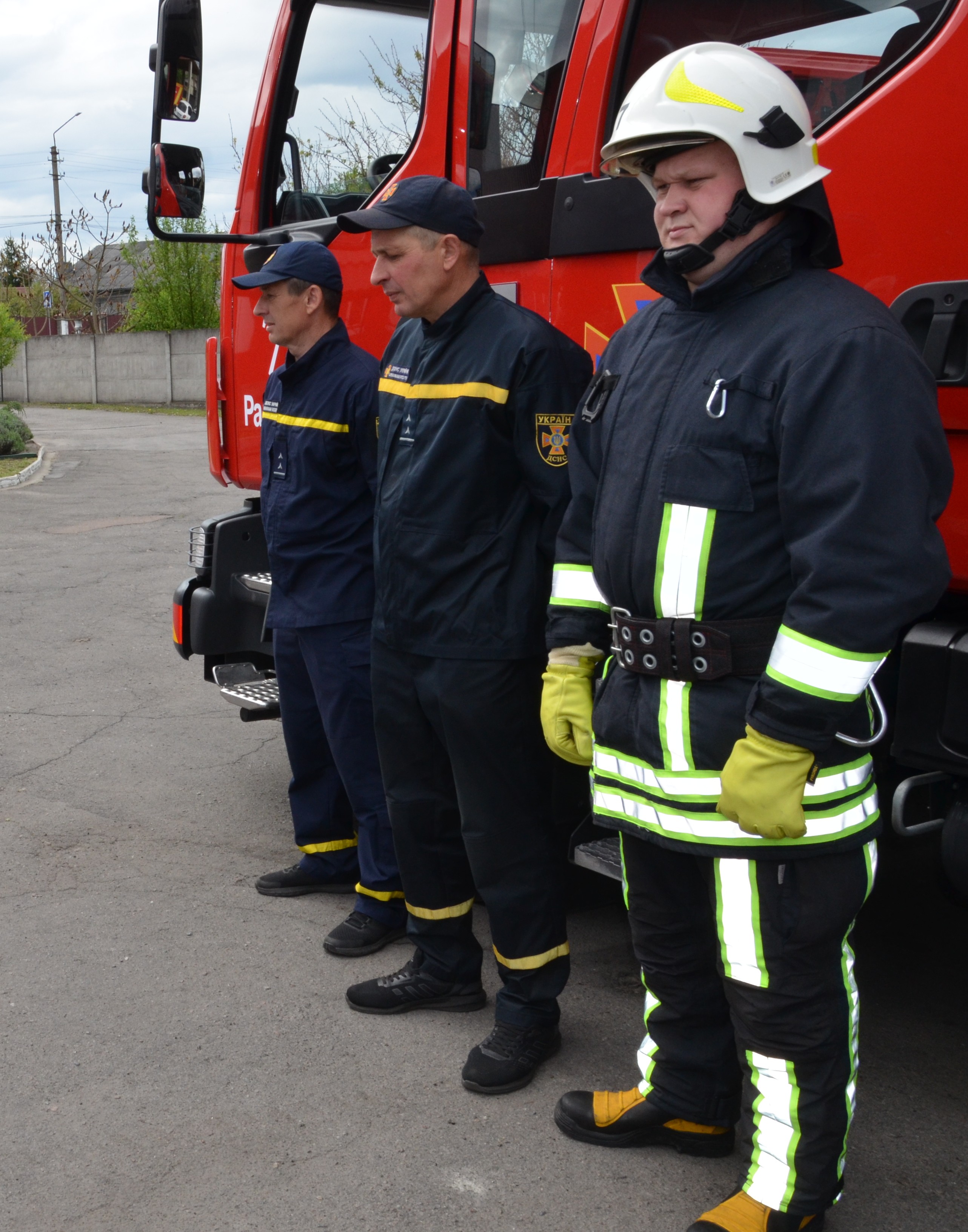 Фото до матеріалу: У Радивилівській громаді пожежно-рятувальну службу посилили новою технікою