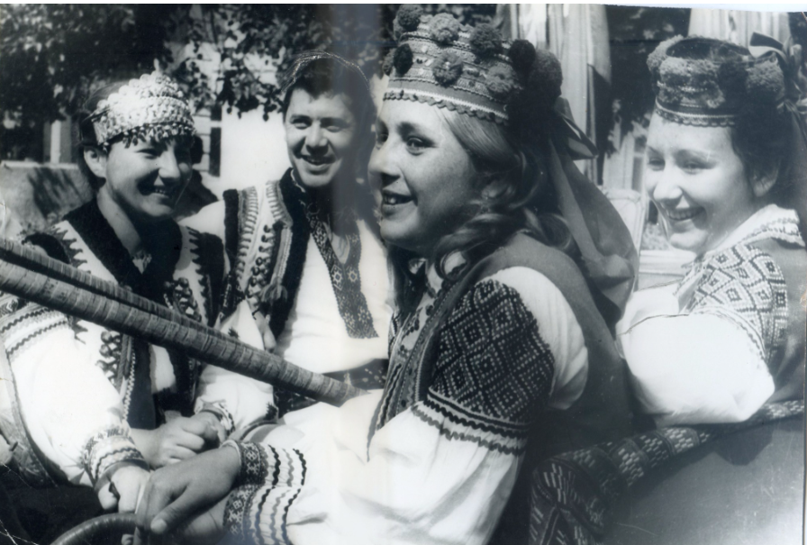 Фото до матеріалу: 85-річний фотограф Зеновій Коваль продовжує обганяти час