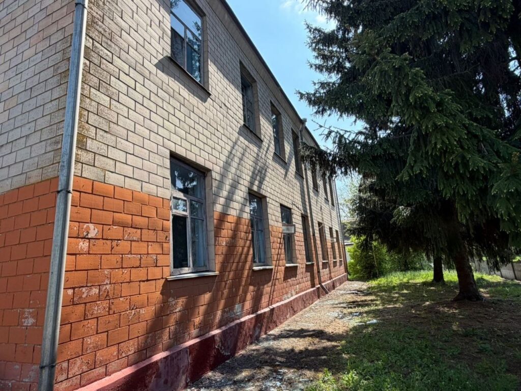 Фото до матеріалу: Поруйновано два будинки та знищено 40 вуликів, – Табурець уточнив про наслідки ворожих атак на Черкащину