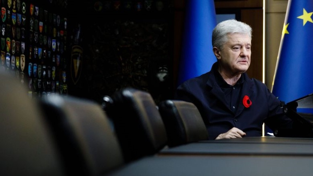 Фото до матеріалу: Порошенко: ЗСУ — єдиний інструмент миру, Путін не хоче мирних переговорів