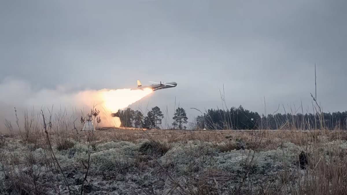 Фото до матеріалу: Europe Races to Build Its Own Long-Range Missiles After Trump Scraps US Deployment Plan
