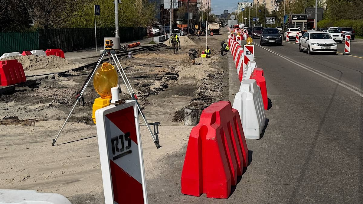 Фото до матеріалу: У Солом'янському районі стартував капітальний ремонт проспекту Лобановського