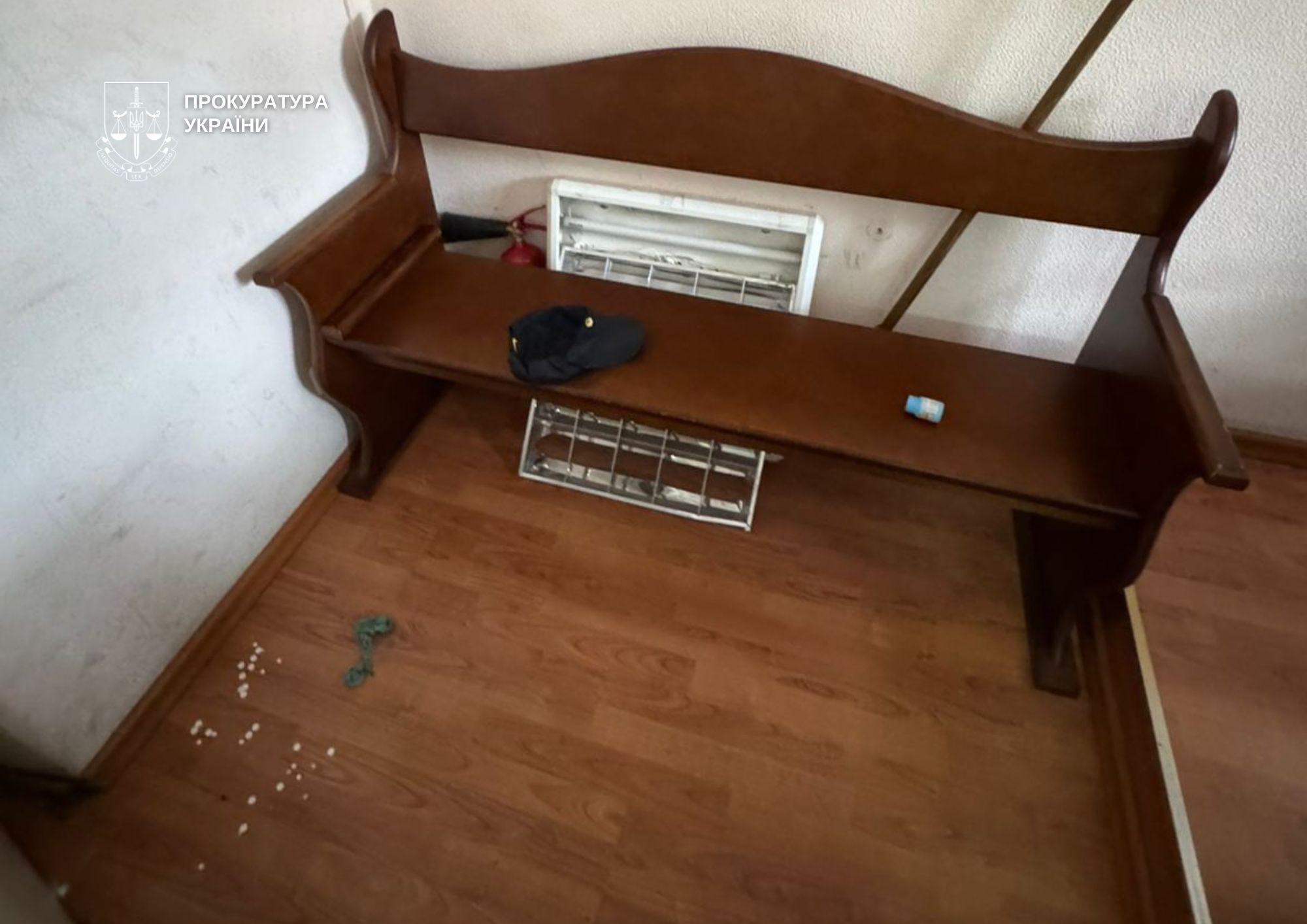 Фото до матеріалу: У дитячій лікарні Києва затримали чоловіка, який намагався розбещити дівчинку