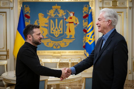 Фото до матеріалу: Зеленський привітав Мадяра з перемогою на виборах в Угорщині та заявив про готовність до співпраці