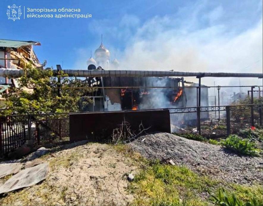 Фото до матеріалу: Трагедія у Вільнянську: дрон влучив у ринок і храм, є загиблі
