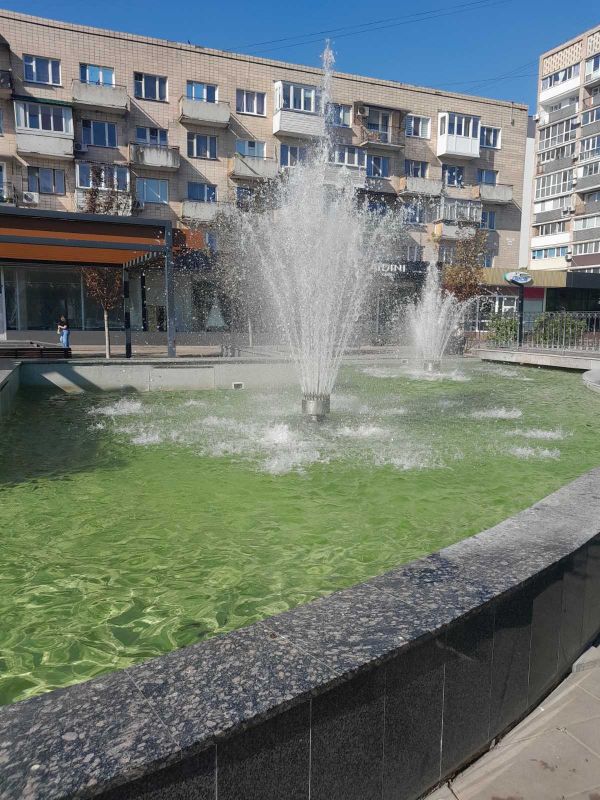 Фото до матеріалу: У Черкасах запустили ще три фонтани: де вже працює вода
