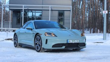 Фото до матеріалу: Porsche продала частку у Bugatti: Мате Рімац отримав повний контроль над легендарним брендом